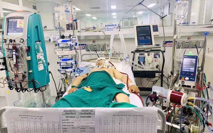 Uống cùng lúc 43 viên thuốc cao huyết áp, thanh niên nhập viện nguy kịch