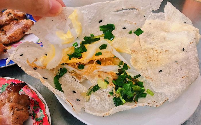 Bánh đập - đặc sản của thành phố biển Nha Trang