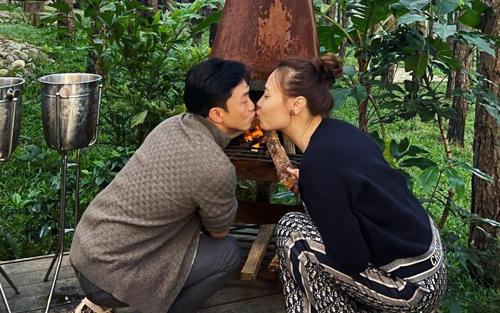 Đàm Thu Trang - Cường Đô La liên tục phát 'cẩu lương' khiến dân tình đỏ mặt