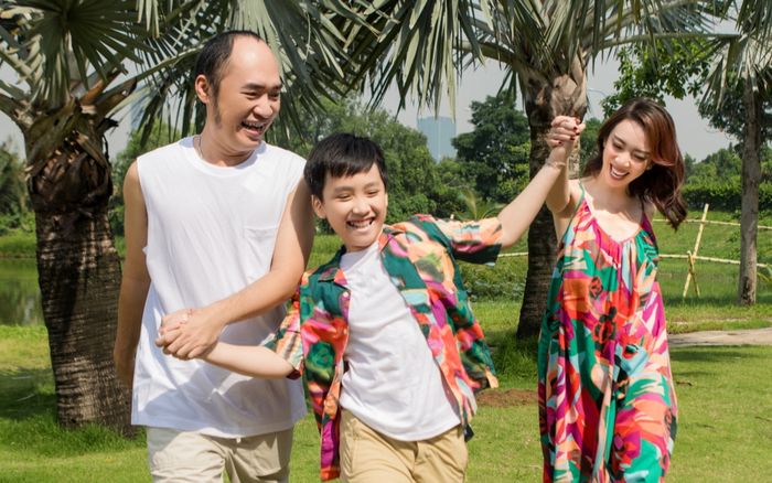 Đón 'tin vui', Thu Trang - Tiến Luật tung ảnh gia đình cực đáng yêu