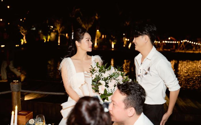 Sau chuyến du lịch cùng chồng cũ, Nhật Kim Anh 'tái hợp' TiTi tại bữa tiệc sinh nhật hoành tráng