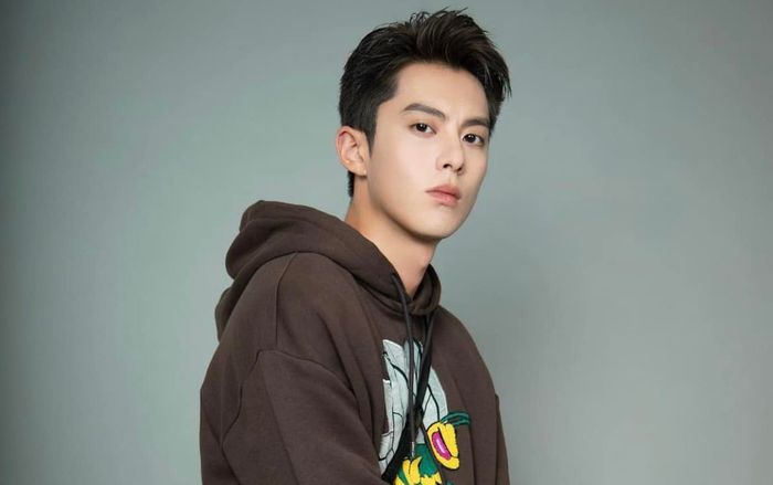 Một nam diễn viên lên tiếng về tin đồn đính hôn với bạn gái ngoài ngành