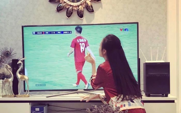 Hình ảnh đặc biệt của Quỳnh Búp Bê gây sốt