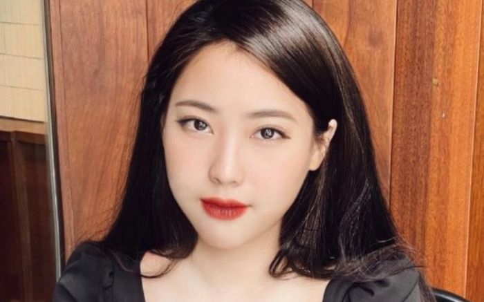 Chị gái song sinh tung tin nhắn lạ gửi cho Hải Như, nghi có sự tình bí ẩn bên trong