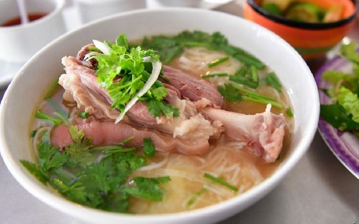 Món ăn không thể bỏ lỡ ở Buôn Ma Thuột vì 'ăn một tô là no cả ngày'