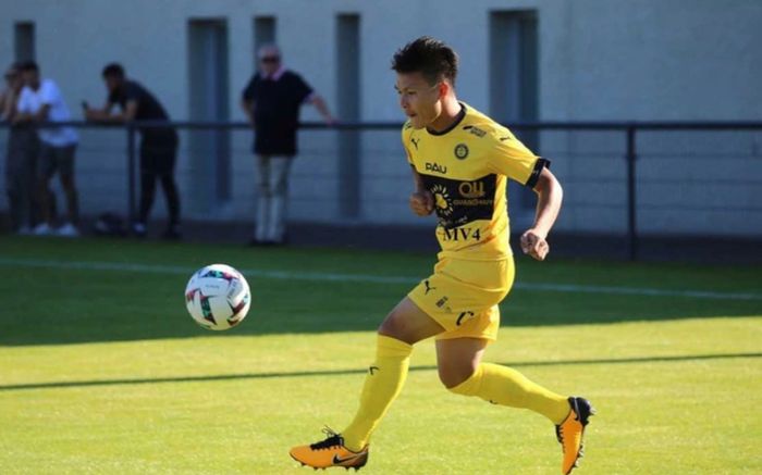 Tài năng của Quang Hải chưa thể toả sáng: Tại Pau FC vừa tệ, vừa kém?