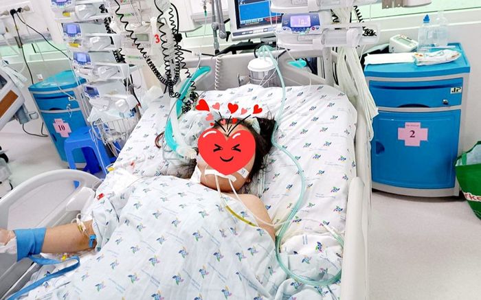 Xúc động dòng nhắn nhủ của bệnh nhi: 'Ngoại, mẹ đừng lo, con khoẻ rồi'