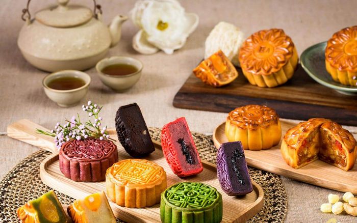 Bánh Trung Thu - Tặng nhau một chiếc bánh, nhớ mãi tấm lòng son