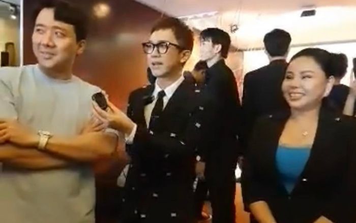 Lê Giang chơi lớn chi mạnh chục triệu tậu trang phục đến chúc mừng Ali Hoàng Dương