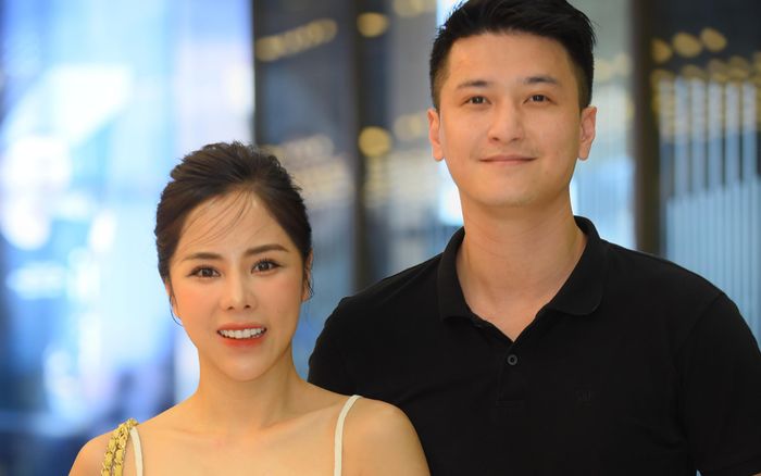 Đang yên đang lành, Bạch Lan Phương đăng tải tâm trạng bàn về lòng người và chuyện buồn quá khứ