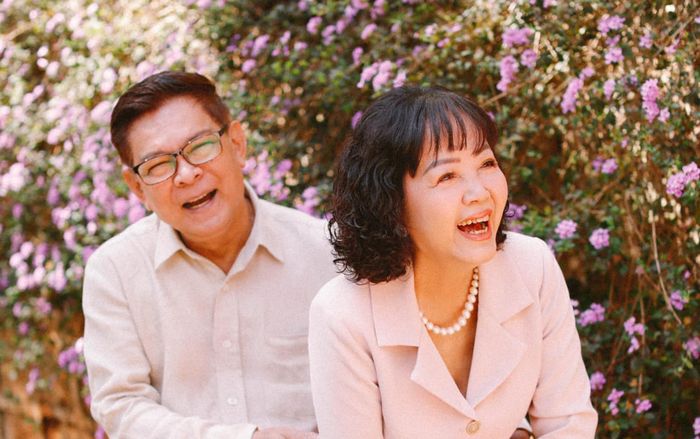 Phạm Quỳnh Anh gửi lời chúc ý nghĩa tới bố mẹ dịp kỉ niệm 50 năm ngày cưới