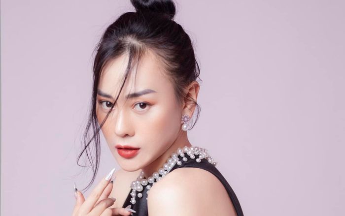 Phương Oanh đáp trả cực gắt khi đời tư bị soi mói sau ồn ào chuyện tình cảm