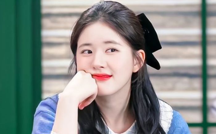 Phản ứng cực bất ngờ của Triệu Lộ Tư khi bị gọi là trà xanh ngay trên sóng livestream