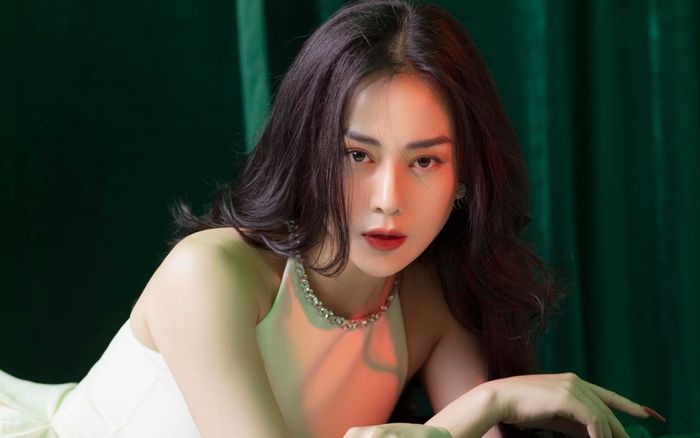 Phương Oanh bị chỉ trích sau khi mỉa mai khán giả: Không biết sự nổi tiếng, giàu có hôm nay là nhờ ai à?