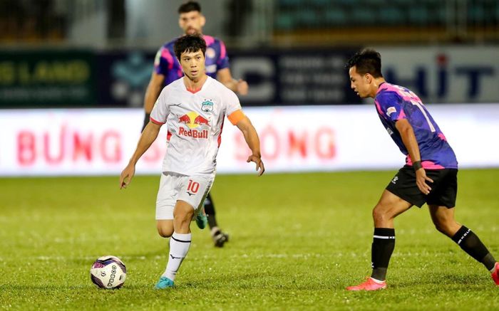 Thắng Sài Gòn FC trên chấm 11 m, HAGL hẹn Hà Nội FC ở bán kết