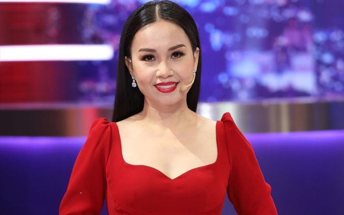 Cẩm Ly thông báo 'tin vui' khiến người hâm mộ thích thú