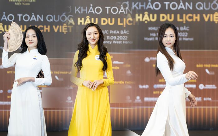 Dàn 'búp măng non' đổ bộ Hoa hậu Du lịch Việt Nam: Có lợi thế tuổi tác nhưng thiếu nhiều kinh nghiệm