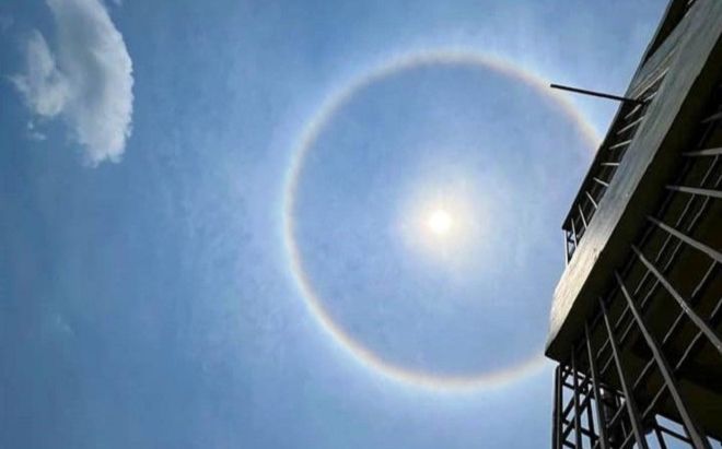 'Mặt trời lạ' trên bầu trời Móng Cái báo hiệu điều gì?