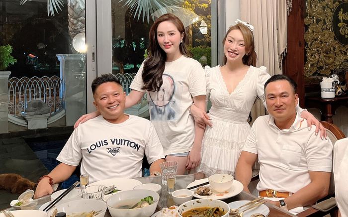 Bức ảnh 'toát ra mùi tiền' của Vbiz: Gia đình Chi Bảo - Bảo Thy hội ngộ, chân dung quý tử chiếm spotlight