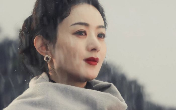 Triệu Lệ Dĩnh hóa chị đại cực quyến rũ trong trailer mới của Dã Man Sinh Trưởng