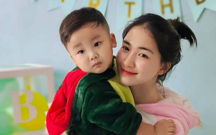 Hoà Minzy bức xúc khi bị mạo danh, nói thẳng một điều: 'Tôi không bao giờ lấy Bo ra để kiếm tiền'