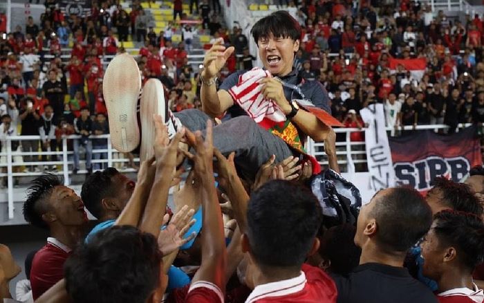 Lần đầu tiên thắng Việt Nam, HLV Shin Tae Yong vui sướng nói về tương lai rực rỡ của Indonesia