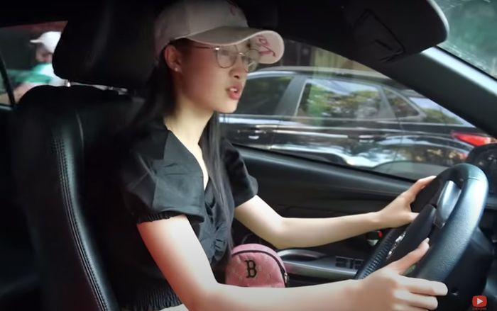 Á hậu Phương Nhi biết lái ô tô từ năm 19 tuổi, tự nhận gái Thanh Hóa 'máu lửa'