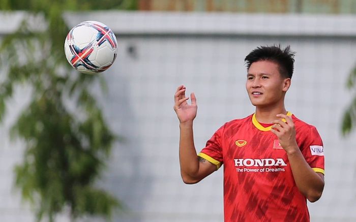 Vì sao Công Phượng, Quang Hải và Văn Hậu không đá trận Việt Nam gặp Singapore?