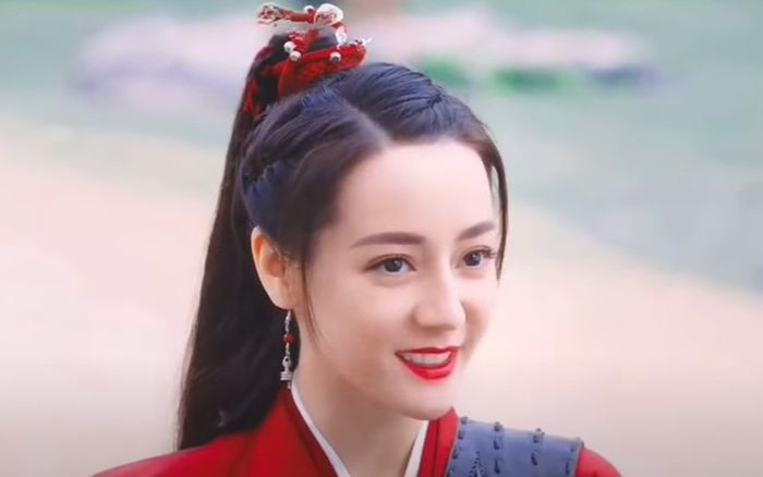 An Lạc Truyện vừa tung trailer, Địch Lệ Nhiệt Ba đã khiến khán giả thất vọng với nhan sắc thất thường