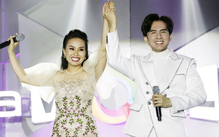 Dân mạng bồi hồi trước màn song ca giữa Cẩm Ly và Đan Trường: Cả một trời thanh xuân là đây!