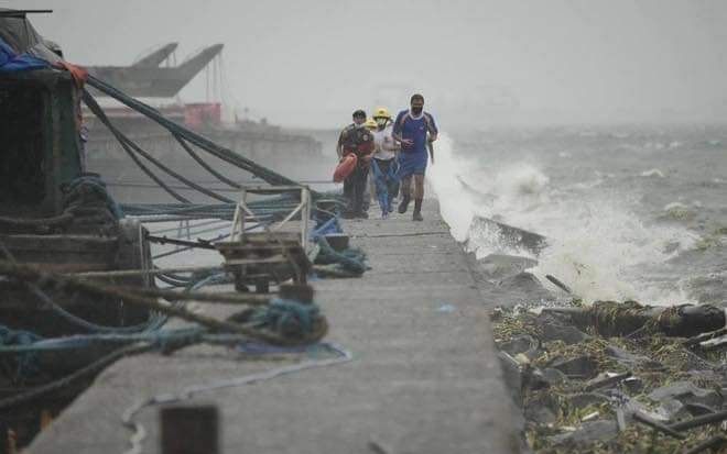 Hình ảnh bão Noru ở Philippines, gió giật 240km/h