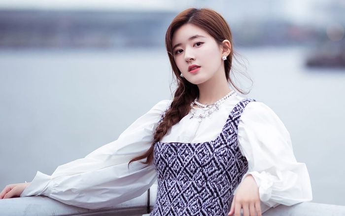 Lần đầu có phim chiếu đài nhưng Triệu Lô Tư đã mắc sai lầm lớn