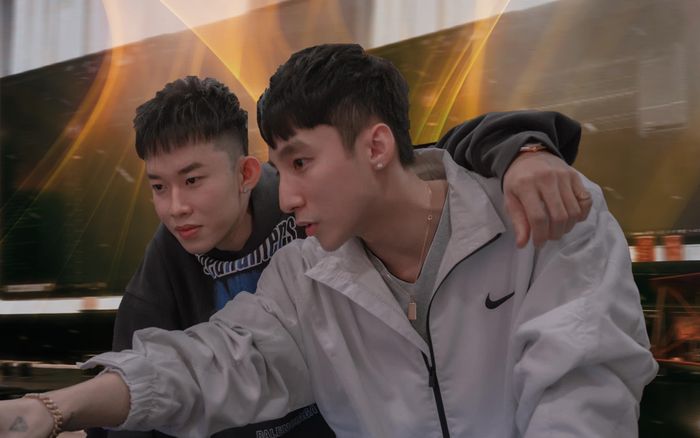 Kay Trần xóa toàn bộ ảnh chụp cùng, bỏ theo dõi hậu rời công ty, Sơn Tùng vẫn thản nhiên ra nhạc mới?