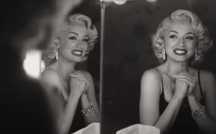 Phim về tượng đài sắc đẹp Marilyn Monroe gây tranh cãi vì quá nhiều cảnh nóng