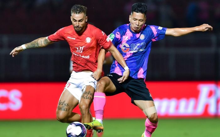 'Derby nhà giàu' và cuộc đua chống xuống hạng bằng thưởng tiền tỷ