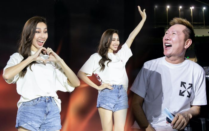Thùy Tiên cật lực thị phạm thí sinh Miss Grand, ông Nawat và mẹ nuôi Teresa tung hứng tự hào