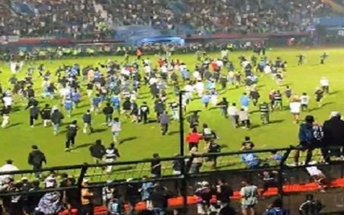 Nỗi đau của giải vô địch quốc gia Indonesia là bài học lớn cho bóng đá Việt Nam