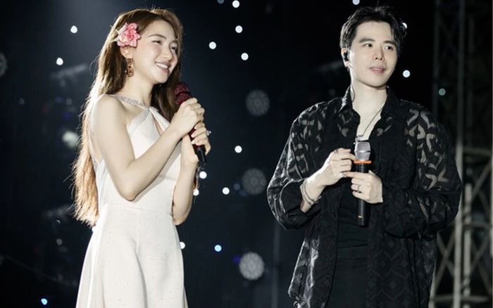 Hòa Minzy xử lý khéo léo khi được yêu cầu thể hiện ca khúc của 'tình cũ' Trịnh Thăng Bình