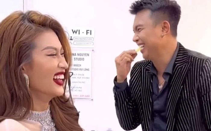 Xin nghỉ làm khi đăng quang Hoa hậu, chủ cửa hàng nói 1 câu khiến Thiên Ân ngỡ ngàng