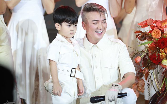 Ngày con trai ruột chào đời, Đàm Vĩnh Hưng từng ẩn ý tuyên bố chắc nịch một điều