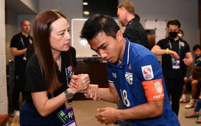 Madam Pang 'bó tay' trước Chanathip, Thái Lan của HLV Polking gặp nguy