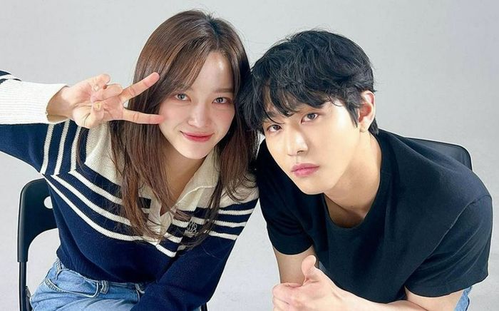 Không còn là tin đồn, Ahn Hyo Seop - Kim Se Jeong xác nhận 'tái hợp' sau Hẹn Hò Chốn Công Sở