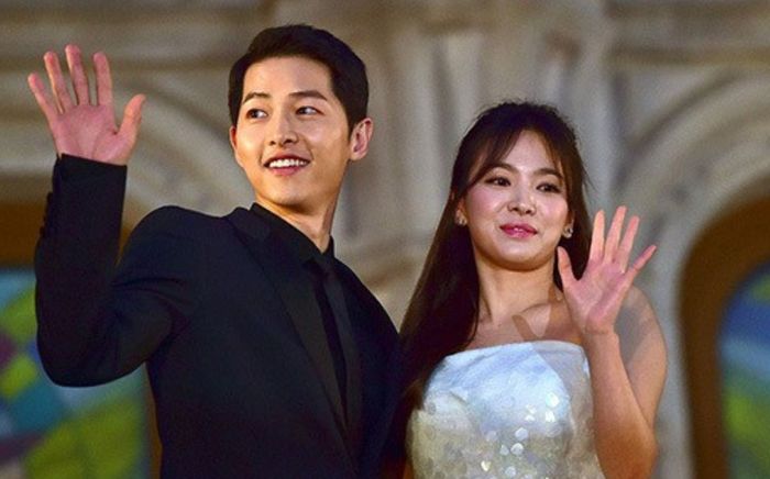 Hậu tin đồn tái hợp, Song Joong Ki bất ngờ có động thái 'dằn mặt' Song Hye Kyo?
