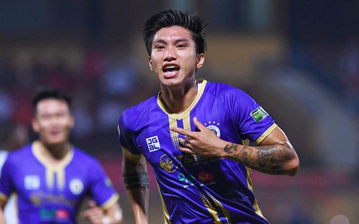 Đoàn Văn Hậu: Bỏ ngoài tai chuyện bị nói đá xấu