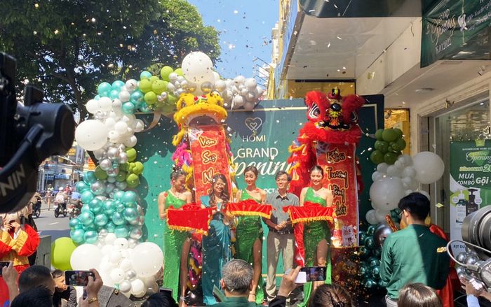 Grand opening - HOMISILK tưng bừng khai trương showroom mỹ phẩm đầu tiên tại TP. Hồ Chí Minh
