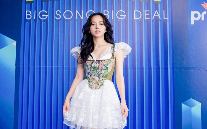 Ngô Lan Hương: 'Bài hát vòng tới, tôi đặt tham vọng chốt được deal 100 triệu'