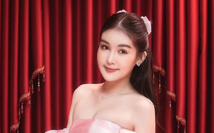 Cô dâu tháng 11 - Hoa hậu Lê Âu Ngân Anh: Tốt nghiệp Thạc sĩ loại ưu, giảng viên trường ĐH danh giá