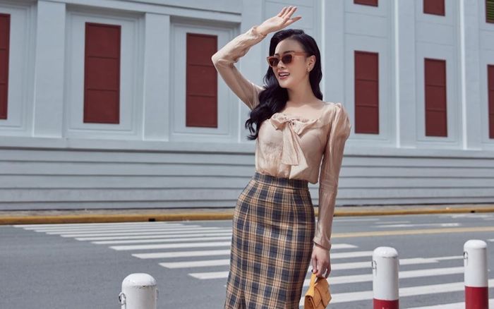Học cách phối đồ chuẩn sang chảnh cho cô nàng văn phòng cùng 'Quỳnh búp bê' Phương Oanh