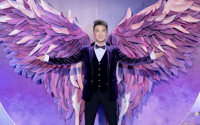 Đàm Vĩnh Hưng chăm chỉ 'chạy show' hậu công khai con ruột