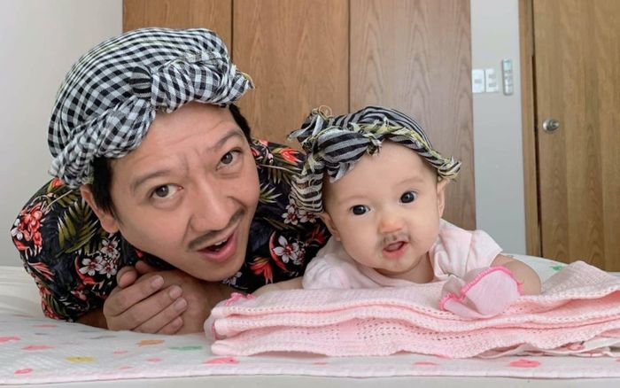 Nhã Phương lần đầu công khai chân dung 'full HD' con gái, được nhận xét 'sao ý bản chính của Trường Giang